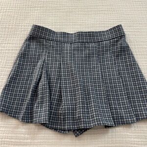 Abercrombie Kids Gray Checkered Skort shorts